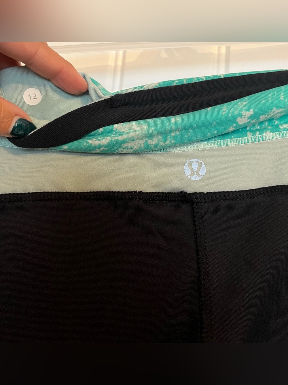 lululemon athletica Black Groove Pant Flare - Size 12 - Picture 2 of 4